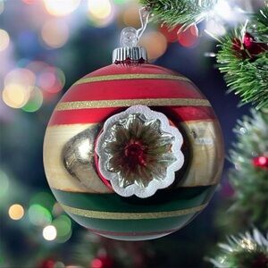 Vintage radko shiny Brite indent red glitter green ornament reflector